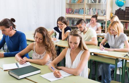 TÉCNICO/A DE COMUNICAÇÃO E SERVIÇO DIGITAL  - FINANCIADO COM EQUIVALÊNCIA AO 12º ANO