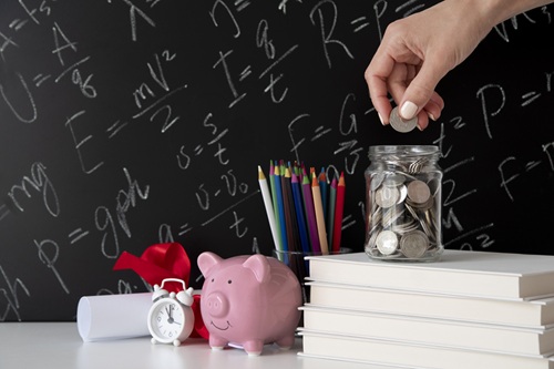 FORMAÇÃO EM EDUCAÇÃO FINANCEIRA INFANTIL 